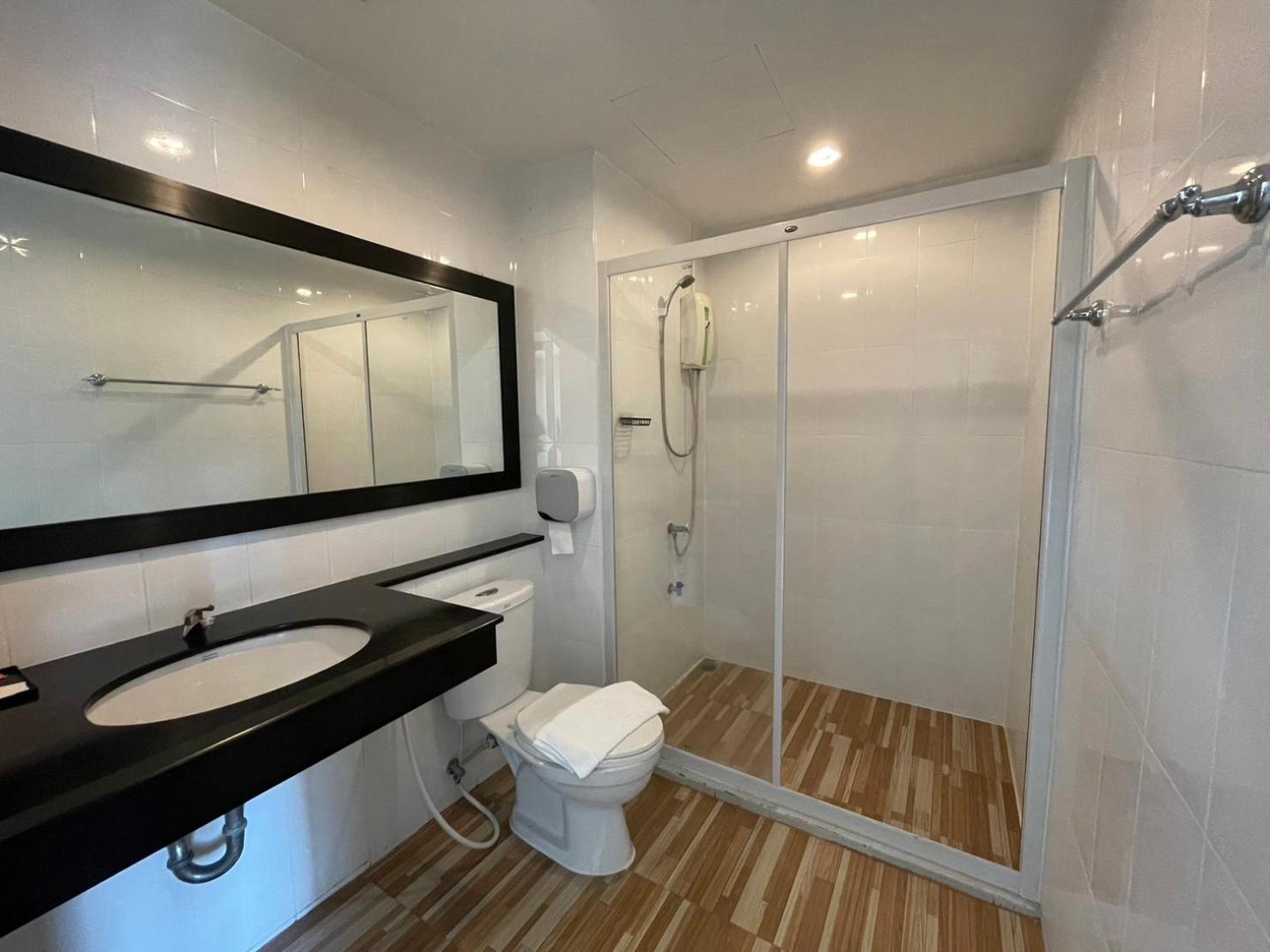 H2Do Hotel Ban Khlong Sanam Phli Exterior foto